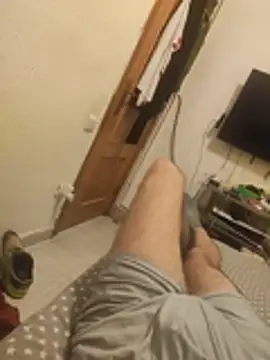 Snapshot of gigolobcn chatting on 10-19-25, 05:19 gigolobcn online show from 10-19-25, 05:19