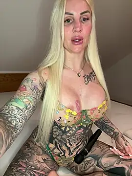 CoraDiamond online show from 03-09-26, 10:14