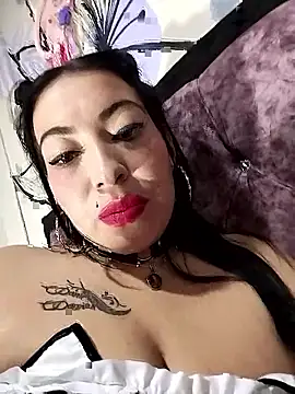 Snapshot of angelicroose2 chatting on 10-26-25, 07:25 angelicroose2 online show from 10-26-25, 07:25