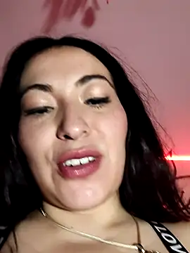 Snapshot of angelicroose2 chatting on 12-19-25, 10:50 angelicroose2 online show from 12-19-25, 10:50