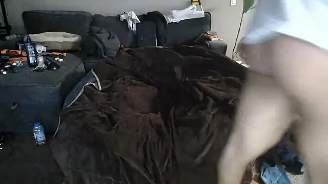 Snapshot of LeeCox chatting on 03-21-25, 03:46 LeeCox online show from 03-21-25, 03:46