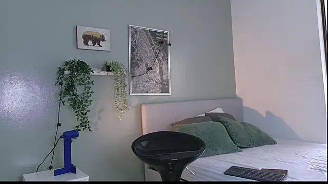 Nickifox   online show from 11-19-25, 07:25