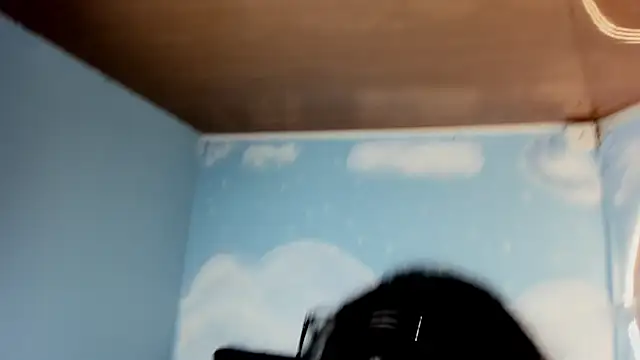 Lili milk20 online show from 04-16-26, 09:39