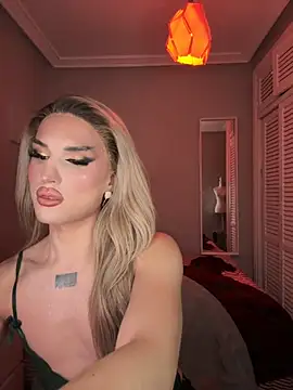 lacattiva online show from 11-21-25, 06:17