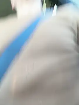 Axl hot online show from 03-30-26, 03:24