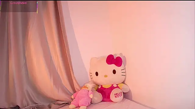 Snapshot of dulceangel__ chatting on 10-24-25, 04:20 dulceangel online show from 10-24-25, 04:20