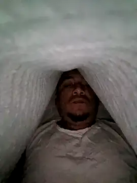 Snapshot of SecurePlanet9 chatting on 02-17-26, 06:32 SecurePlanet9 online show from 02-17-26, 06:32