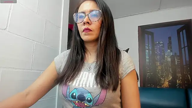 Snapshot of Eva_mermaid chatting on 09-30-25, 09:20 Eva mermaid online show from 09-30-25, 09:20