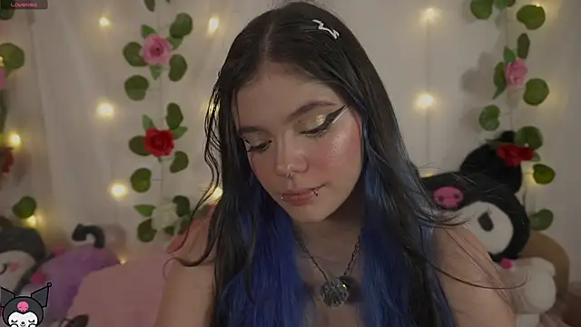 Snapshot of cutee_andrea chatting on 07-08-26, 02:16 cutee andrea online show from 07-08-26, 02:16