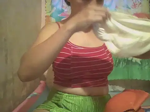 Snapshot of sexymorenal18 chatting on 09-25-25, 02:04 sexymorenal18 online show from 09-25-25, 02:04