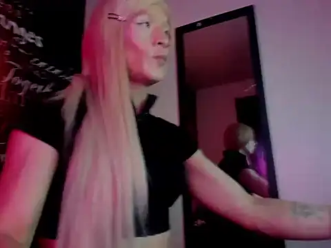 Snapshot of Megam_ chatting on 09-26-25, 10:58 Megam  online show from 09-26-25, 10:58