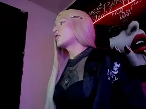 Snapshot of Megam_ chatting on 09-28-25, 01:00 Megam  online show from 09-28-25, 01:00