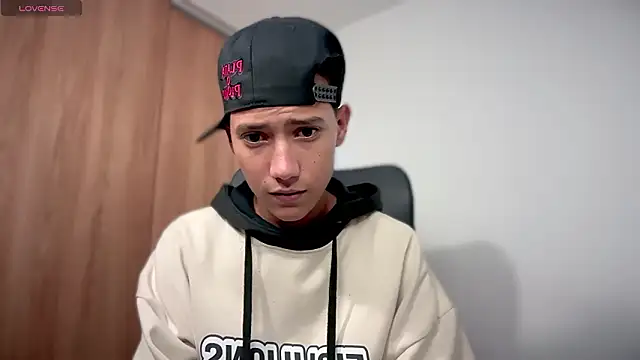 Toy boy777 online show from 02-09-26, 06:17