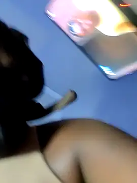 malaika1999 online show from 11-17-25, 06:52