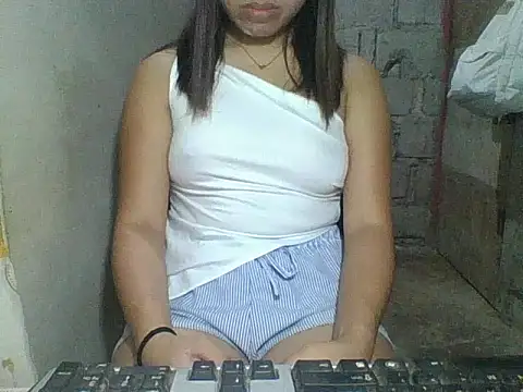 Skinny PinayGirljust18 online show from 06-17-26, 06:53