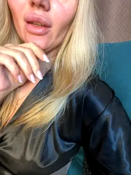 Affectionate lady online show from 09-20-25, 09:32