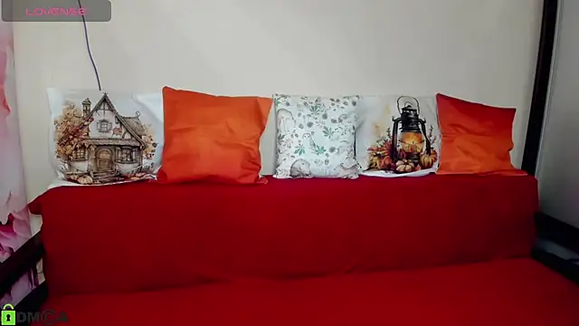 SelinLi online show from 10-17-25, 07:55