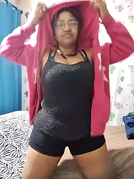 Snapshot of Avannay chatting on 09-25-25, 12:03 Avannay online show from 09-25-25, 12:03