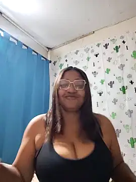 Snapshot of Avannay chatting on 03-08-26, 02:04 Avannay online show from 03-08-26, 02:04