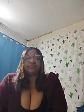 Avannay online show from 07-18-26, 01:32