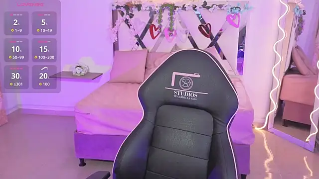 ZURY TAY online show from 10-07-25, 11:29