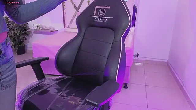 ZURY TAY online show from 03-21-26, 11:48