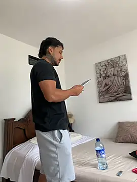 DeimonOficial online show from 11-11-25, 02:50