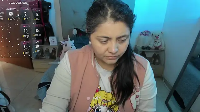 TifanyAmazinng online show from 12-17-25, 12:22