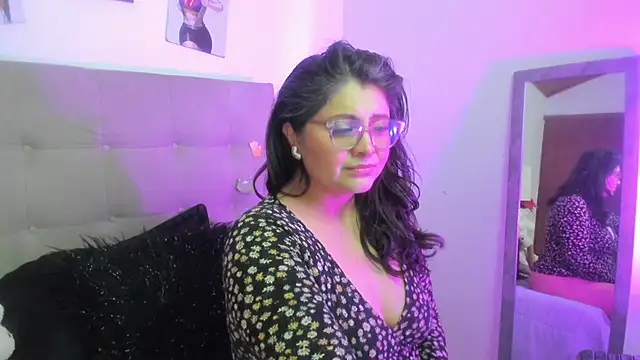 TifanyAmazinng online show from 03-26-26, 01:28