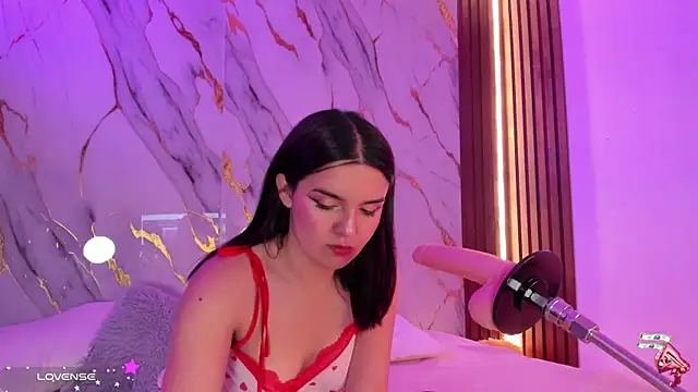 Snapshot of alicecute77 chatting on 09-11-25, 02:22 alicecute77 online show from 09-11-25, 02:22