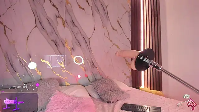 Snapshot of alicecute77 chatting on 09-27-25, 03:33 alicecute77 online show from 09-27-25, 03:33