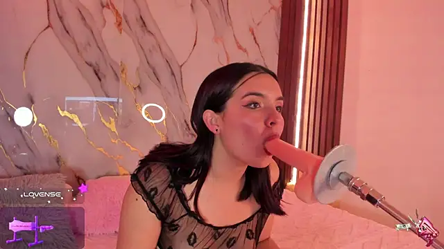 Snapshot of alicecute77 chatting on 09-30-25, 02:27 alicecute77 online show from 09-30-25, 02:27