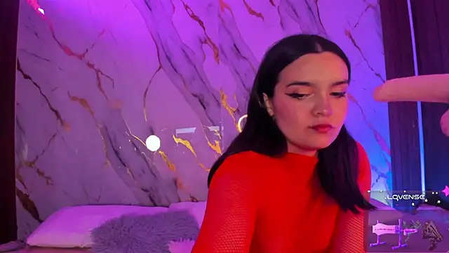 Snapshot of alicecute77 chatting on 11-14-25, 02:21 alicecute77 online show from 11-14-25, 02:21