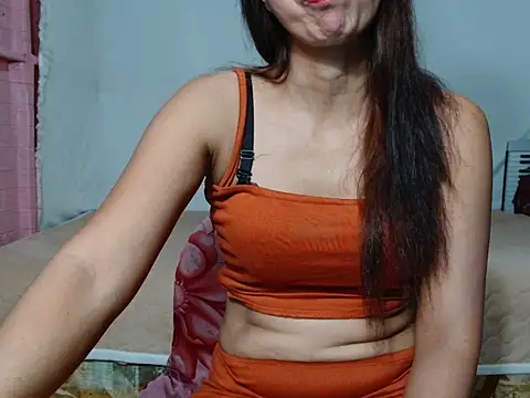 HelenaM online show from 11-13-25, 02:21