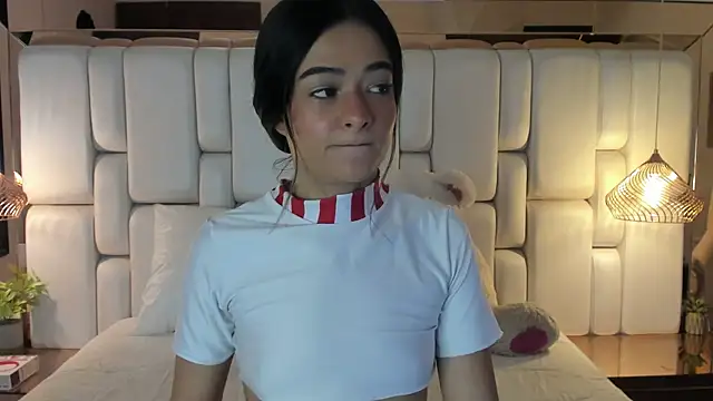 Snapshot of ValeriaPrado chatting on 09-28-25, 08:14 ValeriaPrado online show from 09-28-25, 08:14