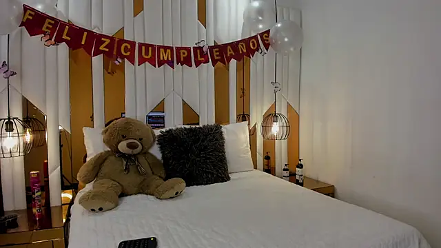 Snapshot of ValeriaPrado chatting on 11-14-25, 09:24 ValeriaPrado online show from 11-14-25, 09:24