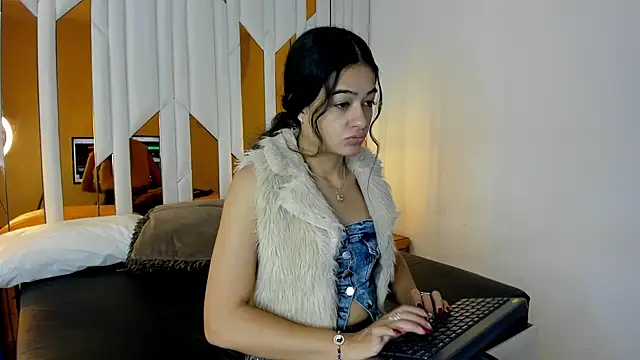 Snapshot of ValeriaPrado chatting on 12-14-25, 07:29 ValeriaPrado online show from 12-14-25, 07:29