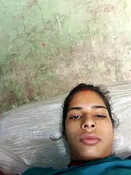 Snapshot of Gulika_Doshi chatting on 05-17-26, 02:42 Gulika Doshi online show from 05-17-26, 02:42