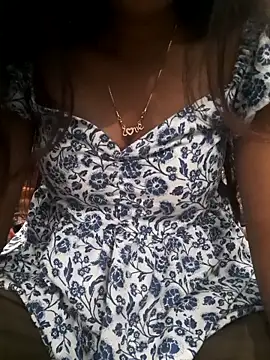 Aarti-kumri online show from 01-17-26, 05:49