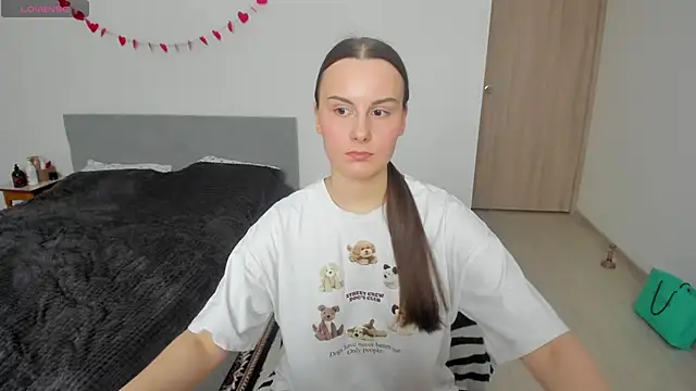 Kelly Cartier online show from 02-17-26, 12:01