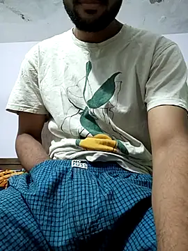 Snapshot of mayur_raaje chatting on 10-27-25, 08:29 mayur raaje online show from 10-27-25, 08:29