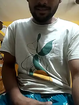 Snapshot of mayur_raaje chatting on 06-06-26, 12:32 mayur raaje online show from 06-06-26, 12:32