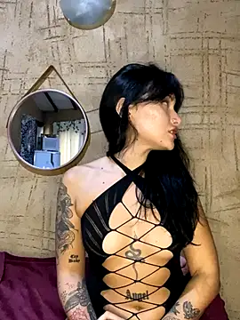 jepetitoiseau online show from 10-21-25, 07:03