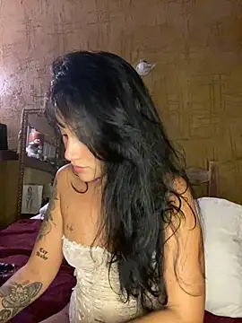 Snapshot of jepetitoiseau chatting on 05-09-26, 12:27 jepetitoiseau online show from 05-09-26, 12:27