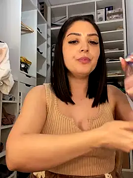 Snapshot of Lexi_Storm chatting on 12-14-25, 09:30 Lexi Storm online show from 12-14-25, 09:30