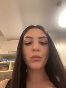 Snapshot of Lexi_Storm chatting on 12-15-25, 09:35 Lexi Storm online show from 12-15-25, 09:35