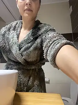 Snapshot of Lexi_Storm chatting on 03-05-26, 06:42 Lexi Storm online show from 03-05-26, 06:42