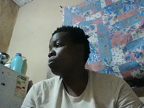 Snapshot of chocolateboobs92 chatting on 09-17-25, 08:32 chocolateboobs92 online show from 09-17-25, 08:32