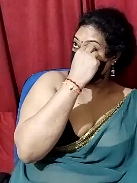 Snapshot of surekha-30 chatting on 04-18-26, 07:07 surekha-30 online show from 04-18-26, 07:07