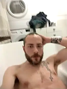 Snapshot of Baldassarre1990 chatting on 11-06-25, 10:32 Baldassarre1990 online show from 11-06-25, 10:32